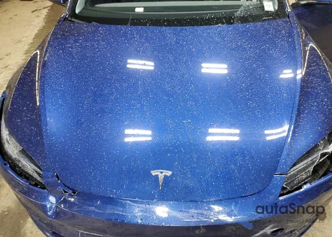 2024 Tesla Model 3 z USA, uszkodzony, nr VIN 5YJ3E1EA1RF738006